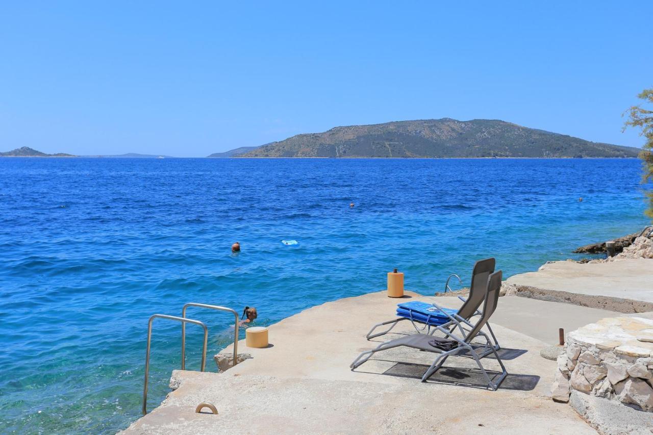 Apartments By The Sea Okrug Donji, Ciovo - 16657 Donji Okrug  Extérieur photo