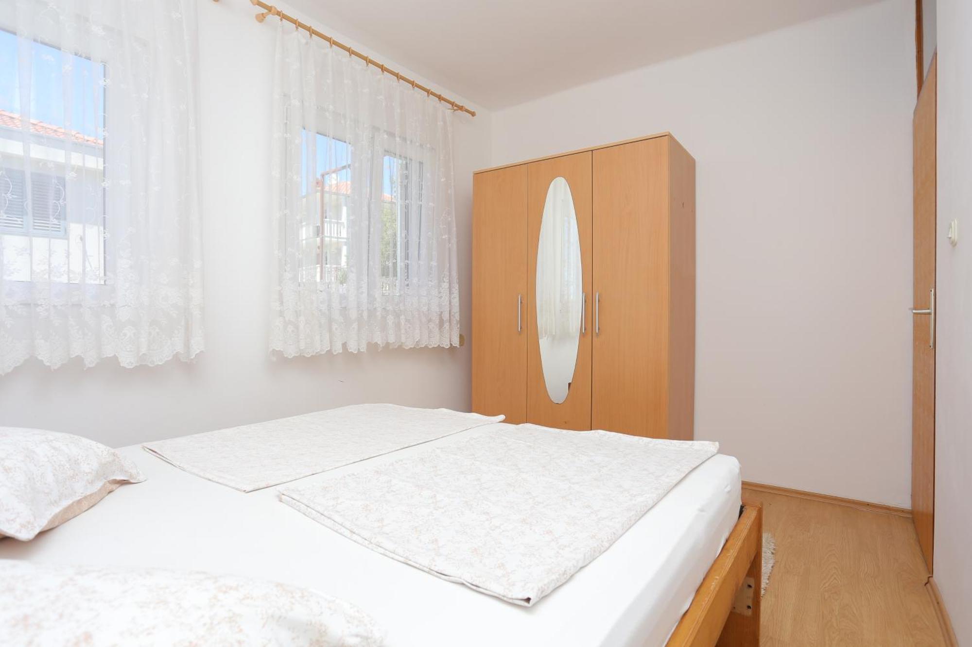 Apartments By The Sea Okrug Donji, Ciovo - 16657 Donji Okrug  Chambre photo