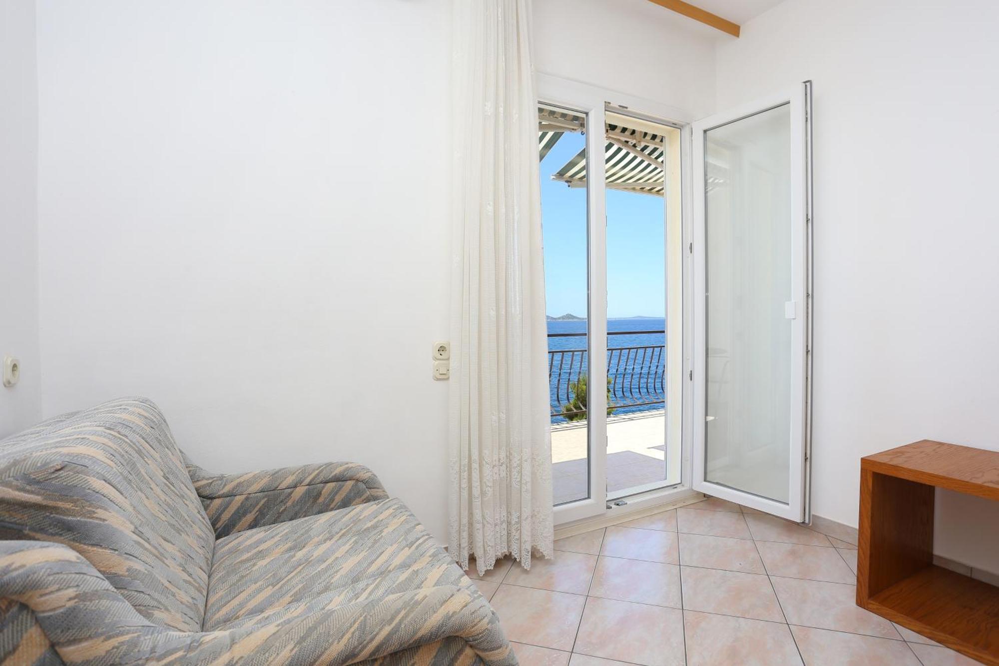 Apartments By The Sea Okrug Donji, Ciovo - 16657 Donji Okrug  Chambre photo